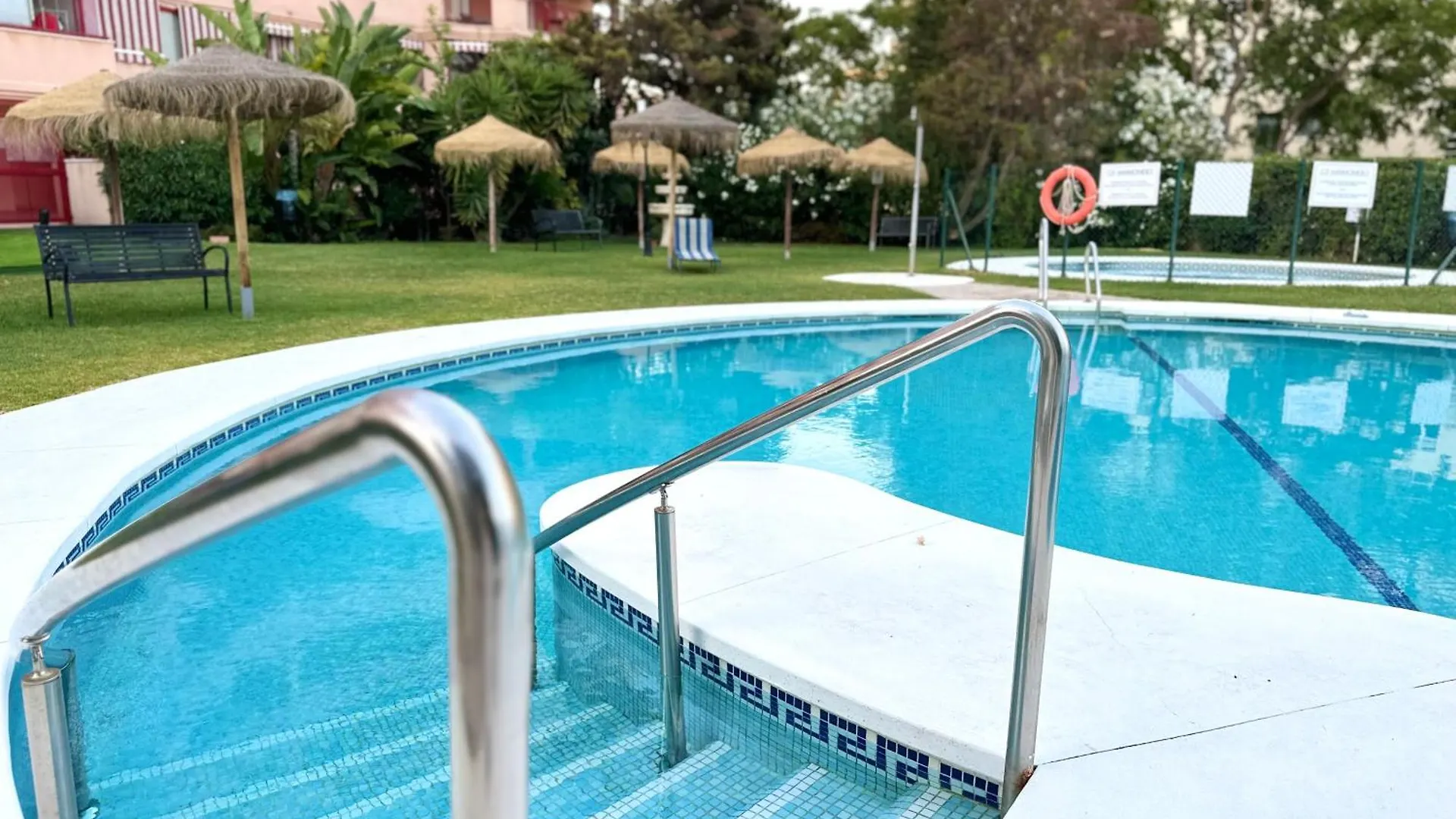 Costa Del Sol Seaside Studio - 5 Mins From Beach Fuengirola Spain