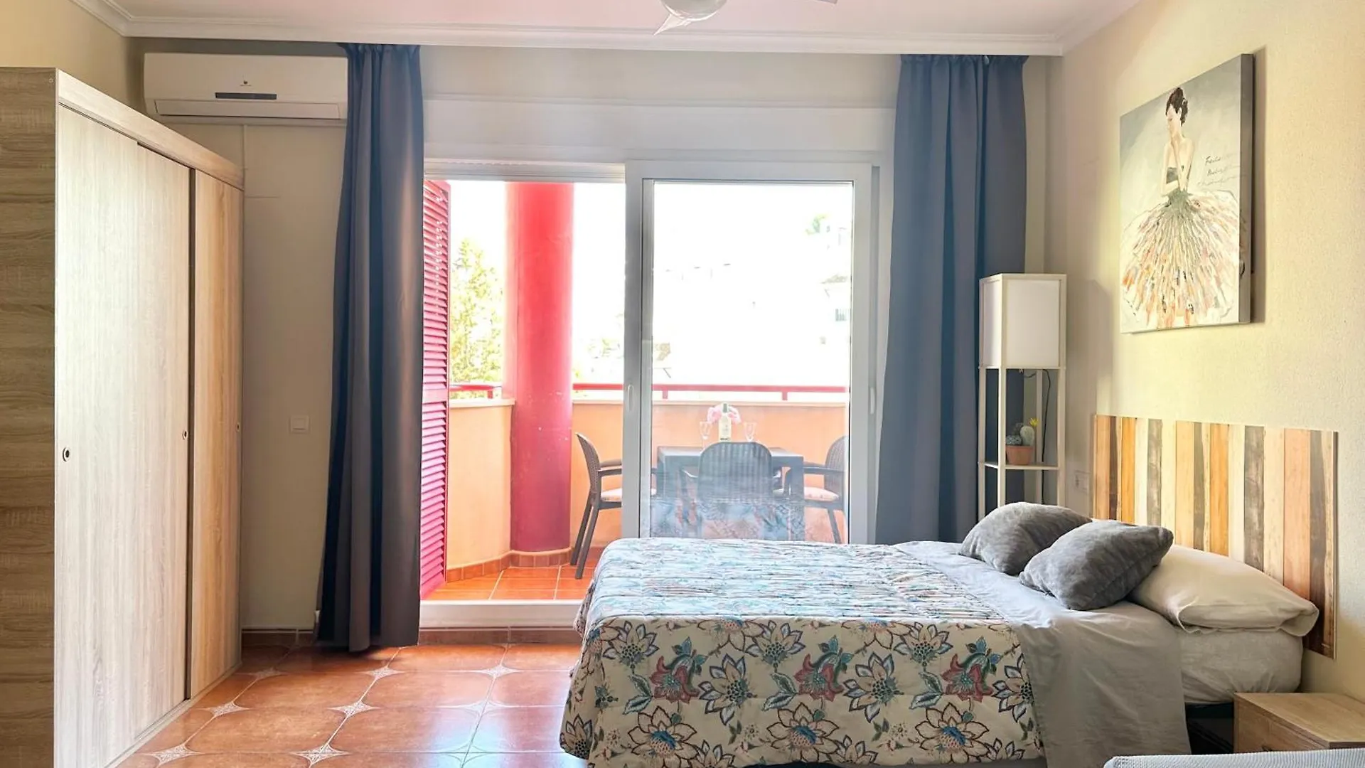 Costa Del Sol Seaside Studio - 5 Mins From Beach Fuengirola Apartment