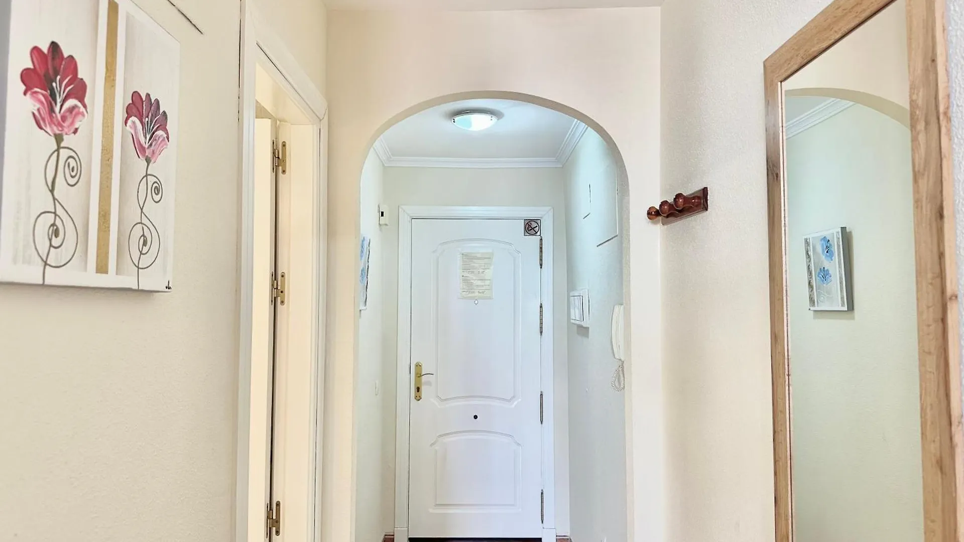 Costa Del Sol Seaside Studio - 5 Mins From Beach Fuengirola 0*,  Spain